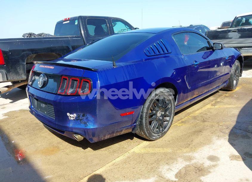 Photo 4 of 2014 Ford Mustang V6 (VIN 1ZVBP8AM6E5320810)