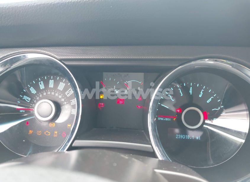 Photo 7 of 2014 Ford Mustang V6 (VIN 1ZVBP8AM6E5320810)