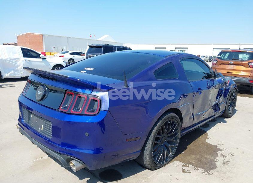 Photo 4 of 2014 Ford Mustang V6 (VIN 1ZVBP8AM6E5326896)