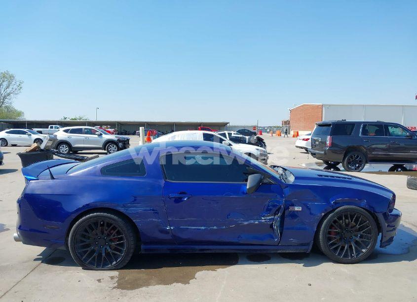Photo 6 of 2014 Ford Mustang V6 (VIN 1ZVBP8AM6E5326896)