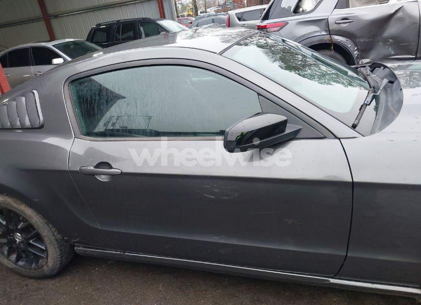 Photo 13 of 2014 Ford Mustang V6 (VIN 1ZVBP8AM6E5334433)