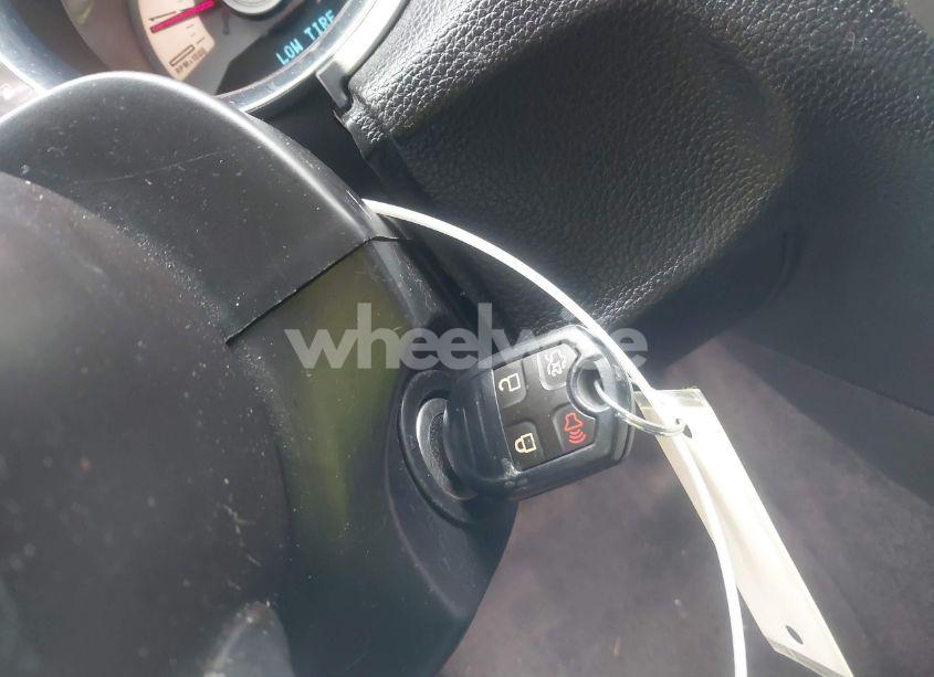 Photo 11 of 2011 Ford Mustang V6 PREMIUM (VIN 1ZVBP8AM7B5139937)