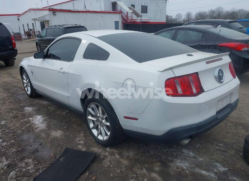 Photo 3 of 2011 Ford Mustang V6 PREMIUM (VIN 1ZVBP8AM7B5139937)