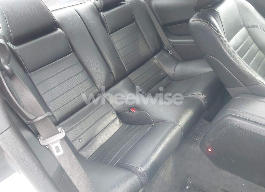 Photo 8 of 2011 Ford Mustang V6 PREMIUM (VIN 1ZVBP8AM7B5139937)