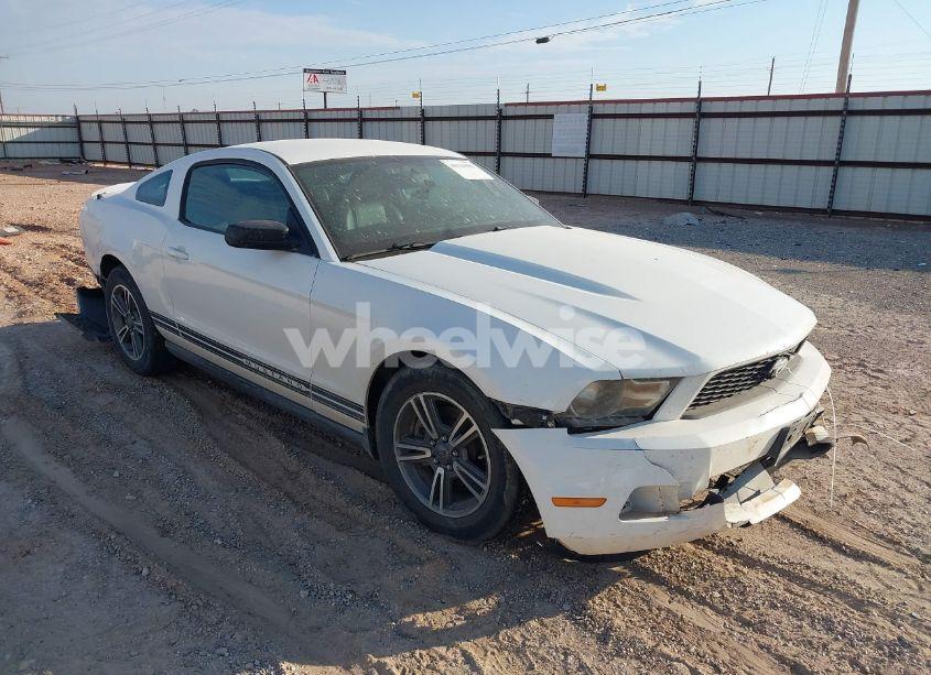 2012 Ford Mustang V6 PREMIUM (VIN 1ZVBP8AM7C5205517) main photo