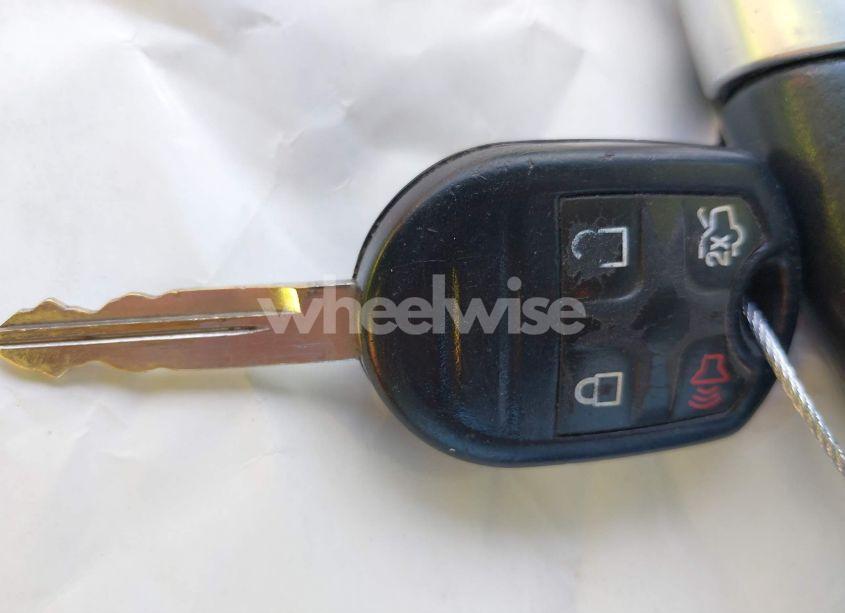 Photo 11 of 2012 Ford Mustang V6 PREMIUM (VIN 1ZVBP8AM7C5205517)