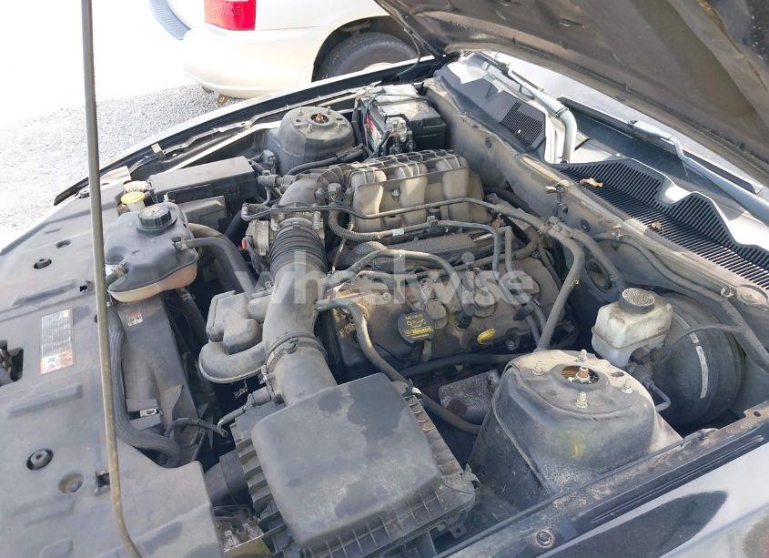 Photo 10 of 2013 Ford Mustang V6 (VIN 1ZVBP8AM7D5203672)