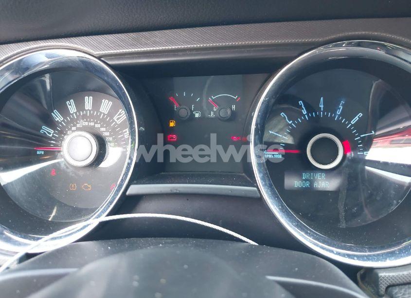 Photo 7 of 2013 Ford Mustang V6 (VIN 1ZVBP8AM7D5203672)