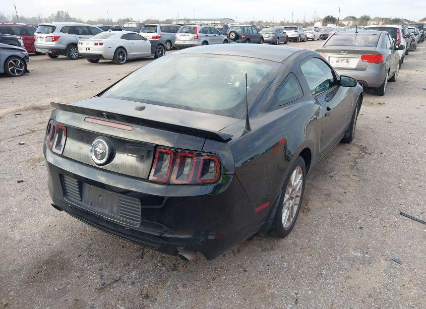 Photo 4 of 2013 Ford Mustang V6 PREMIUM (VIN 1ZVBP8AM7D5205860)
