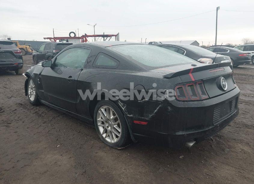 Photo 3 of 2014 Ford Mustang V6 PREMIUM (VIN 1ZVBP8AM7E5230808)