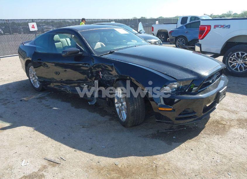 2014 Ford Mustang V6 PREMIUM (VIN 1ZVBP8AM7E5259127) main photo