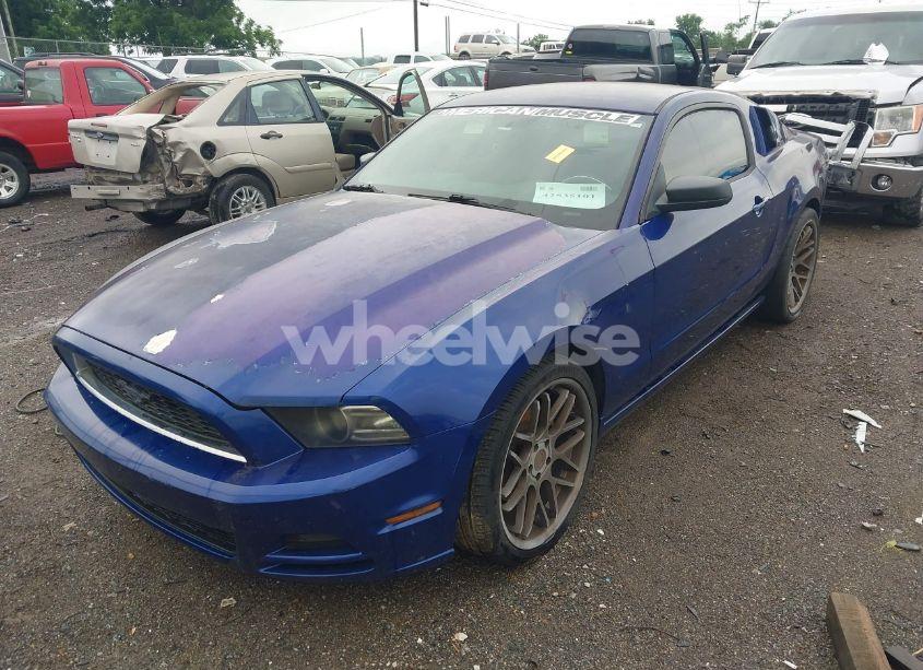 Photo 2 of 2014 Ford Mustang V6 (VIN 1ZVBP8AM7E5267695)