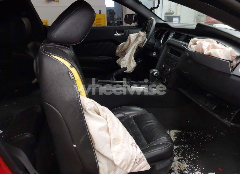 Photo 5 of 2011 Ford Mustang V6 PREMIUM (VIN 1ZVBP8AM8B5138599)