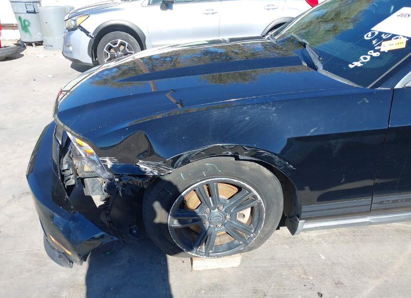 Photo 19 of 2011 Ford Mustang V6 PREMIUM (VIN 1ZVBP8AM8B5138960)