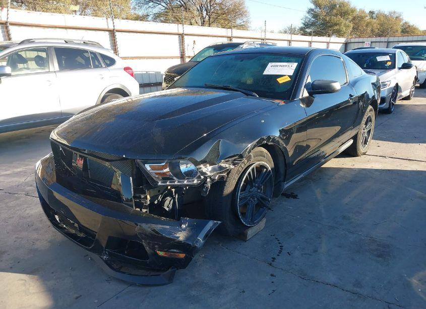 Photo 2 of 2011 Ford Mustang V6 PREMIUM (VIN 1ZVBP8AM8B5138960)