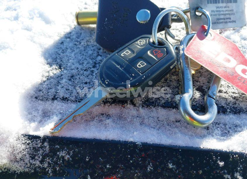 Photo 11 of 2011 Ford Mustang V6 PREMIUM (VIN 1ZVBP8AM8B5155340)