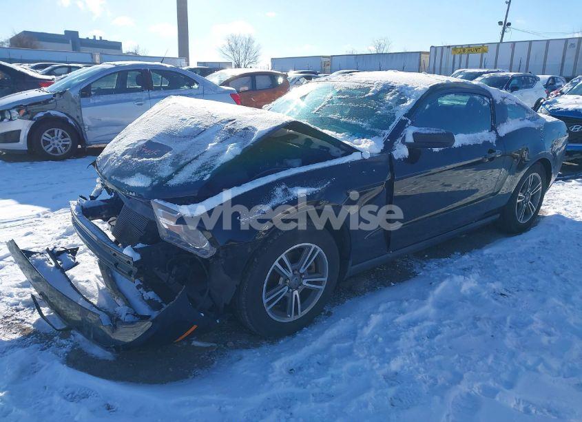 Photo 2 of 2011 Ford Mustang V6 PREMIUM (VIN 1ZVBP8AM8B5155340)
