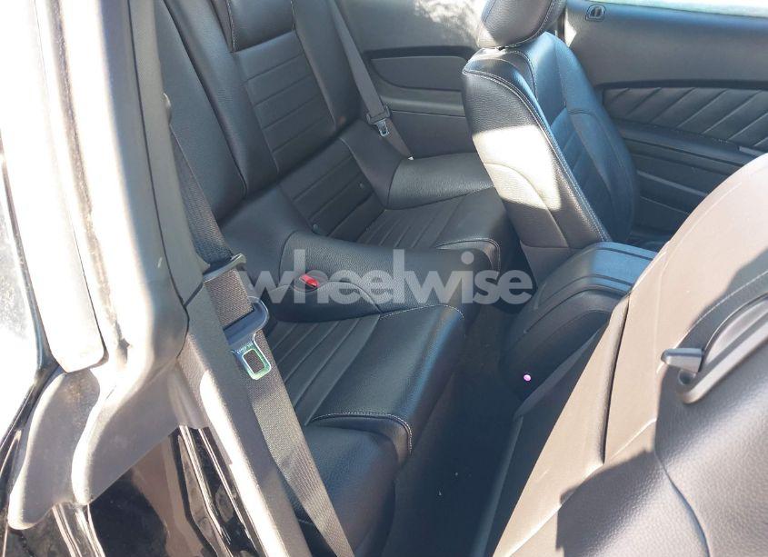 Photo 8 of 2011 Ford Mustang V6 PREMIUM (VIN 1ZVBP8AM8B5155340)