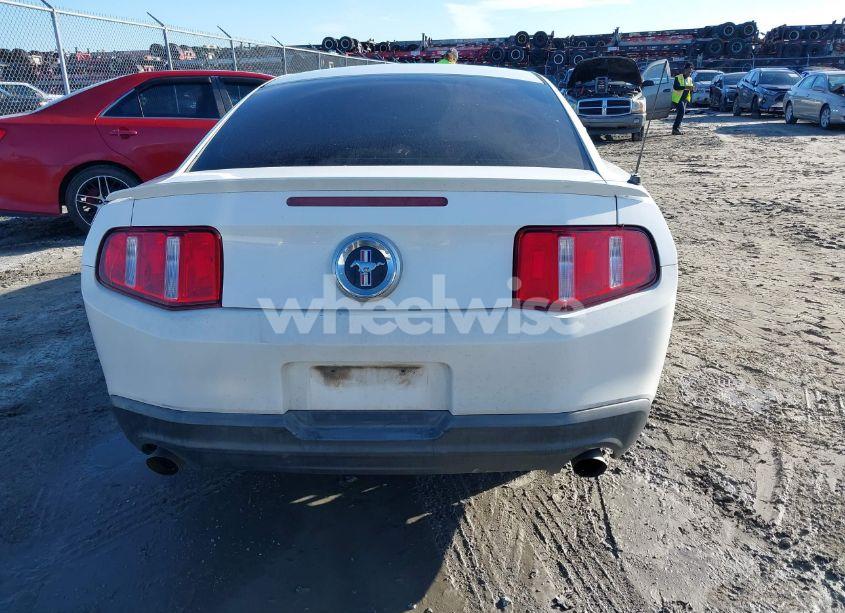 Photo 16 of 2011 Ford Mustang V6 (VIN 1ZVBP8AM8B5155399)