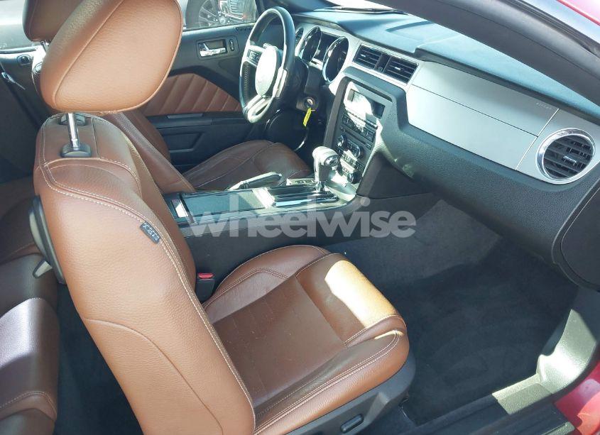 Photo 5 of 2011 Ford Mustang V6 PREMIUM (VIN 1ZVBP8AM8B5156360)