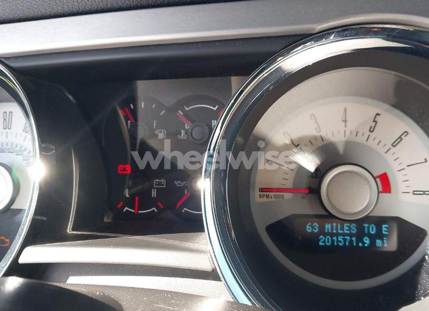 Photo 7 of 2011 Ford Mustang V6 PREMIUM (VIN 1ZVBP8AM8B5156360)