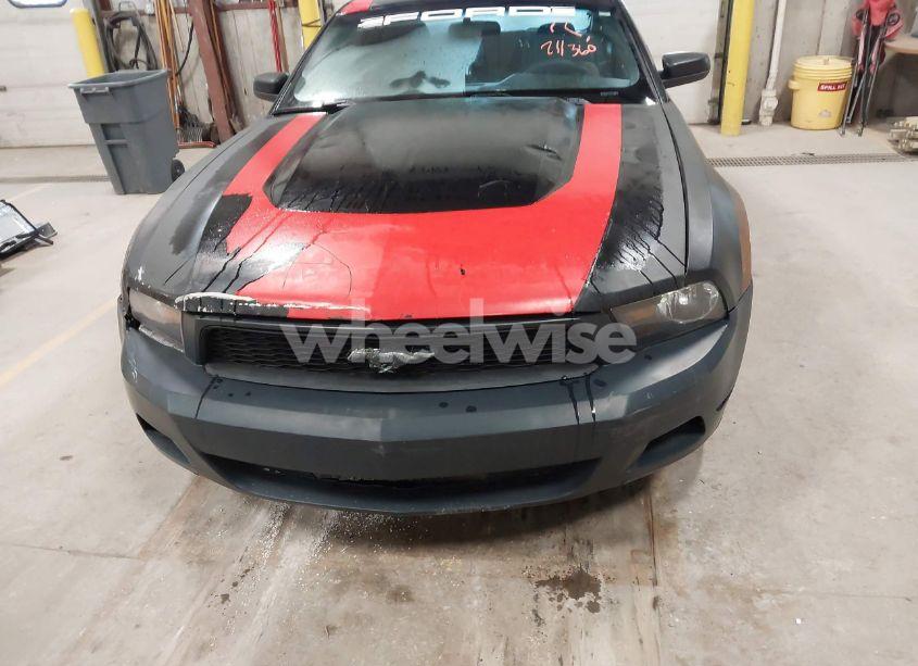 Photo 12 of 2012 Ford Mustang V6 (VIN 1ZVBP8AM8C5211360)