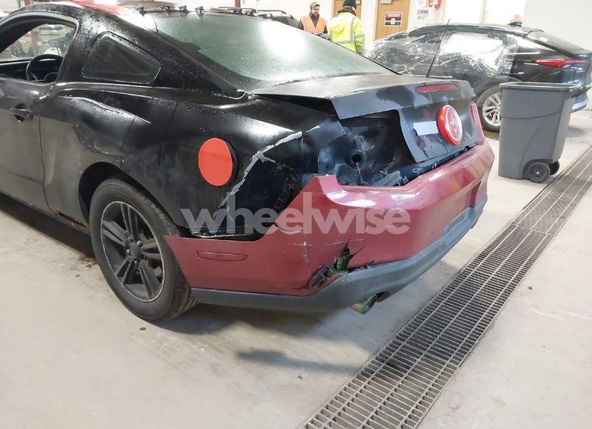 Photo 6 of 2012 Ford Mustang V6 (VIN 1ZVBP8AM8C5211360)