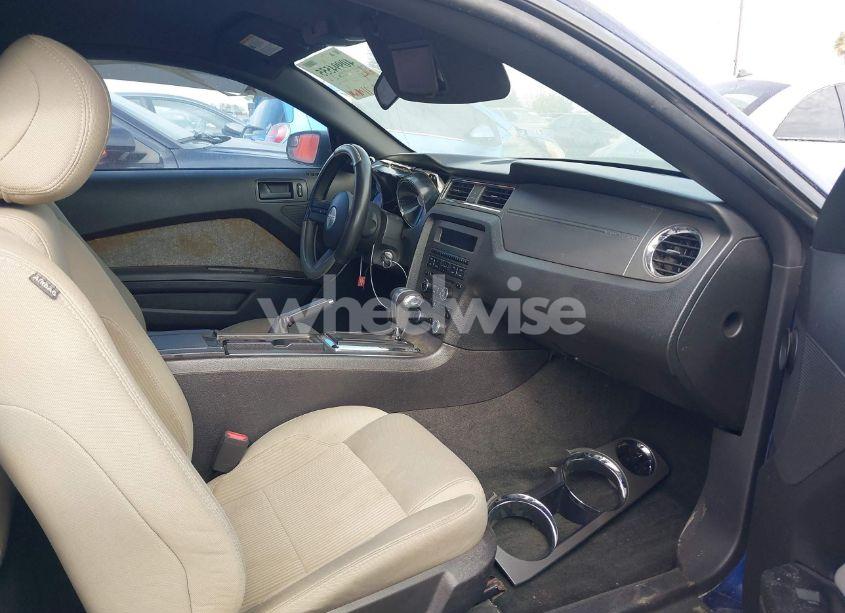 Photo 5 of 2012 Ford Mustang V6 (VIN 1ZVBP8AM8C5249784)