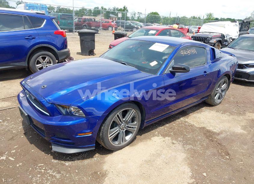 Photo 2 of 2013 Ford Mustang V6 (VIN 1ZVBP8AM8D5254453)