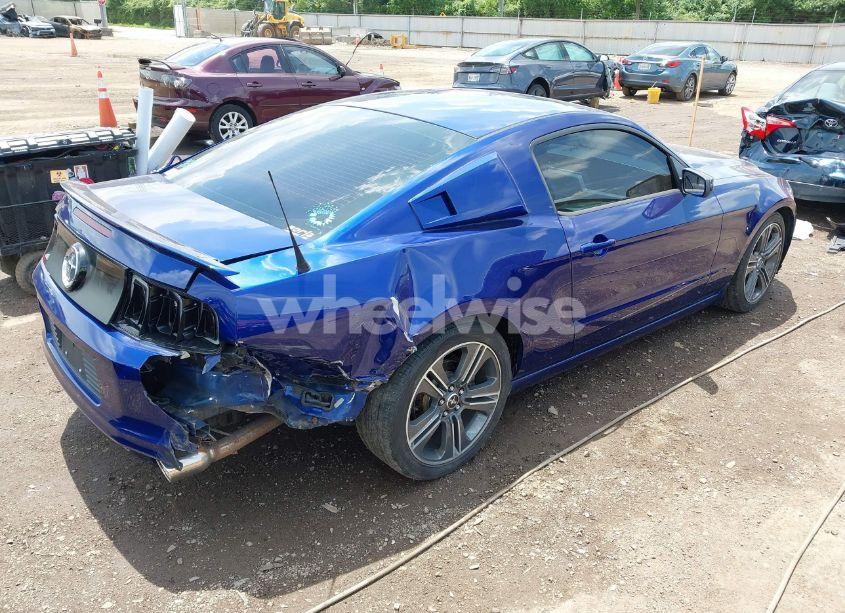 Photo 4 of 2013 Ford Mustang V6 (VIN 1ZVBP8AM8D5254453)