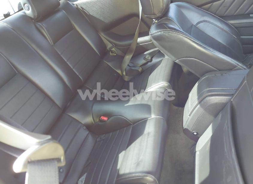 Photo 8 of 2014 Ford Mustang V6 PREMIUM (VIN 1ZVBP8AM8E5212740)