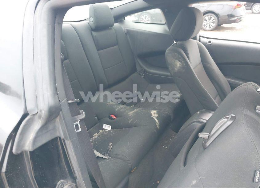 Photo 8 of 2014 Ford Mustang V6 (VIN 1ZVBP8AM8E5311624)