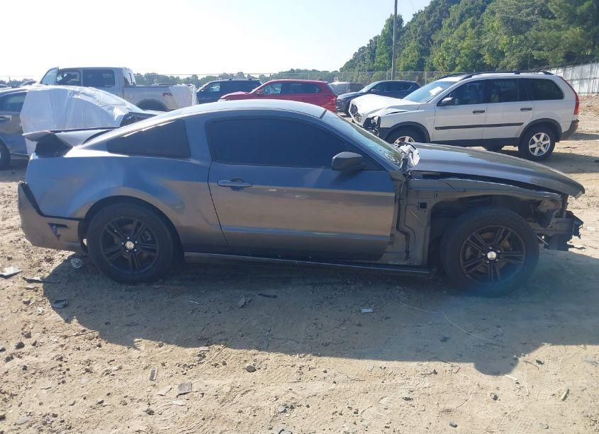Photo 13 of 2014 Ford Mustang V6 (VIN 1ZVBP8AM8E5325295)