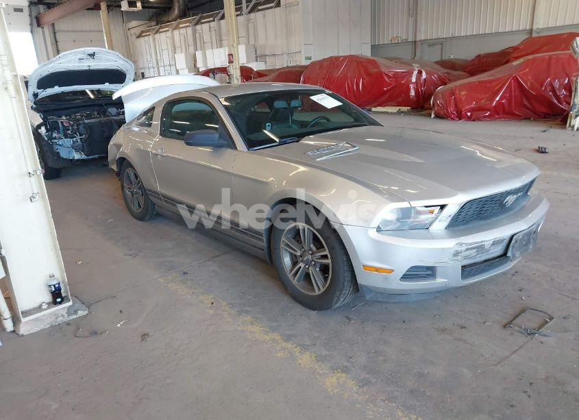 2011 Ford Mustang V6 PREMIUM (VIN 1ZVBP8AM9B5106521) main photo