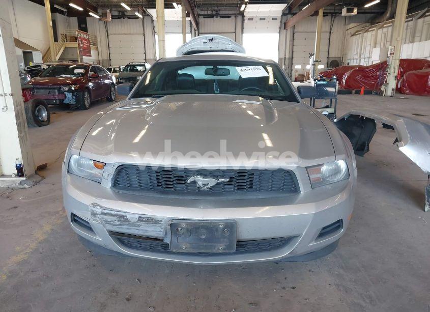Photo 13 of 2011 Ford Mustang V6 PREMIUM (VIN 1ZVBP8AM9B5106521)
