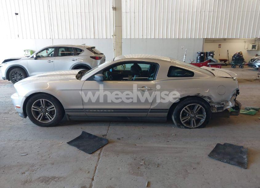 Photo 15 of 2011 Ford Mustang V6 PREMIUM (VIN 1ZVBP8AM9B5106521)