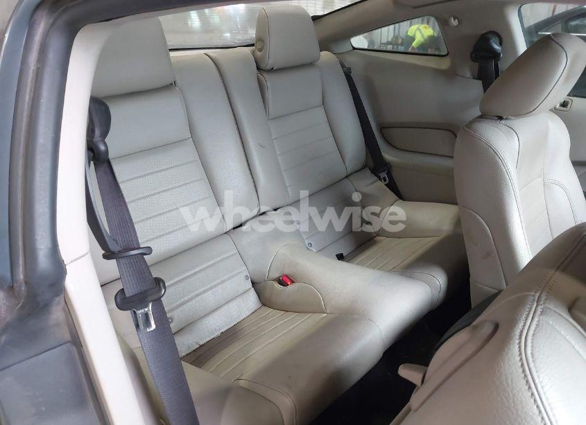 Photo 8 of 2011 Ford Mustang V6 PREMIUM (VIN 1ZVBP8AM9B5111699)