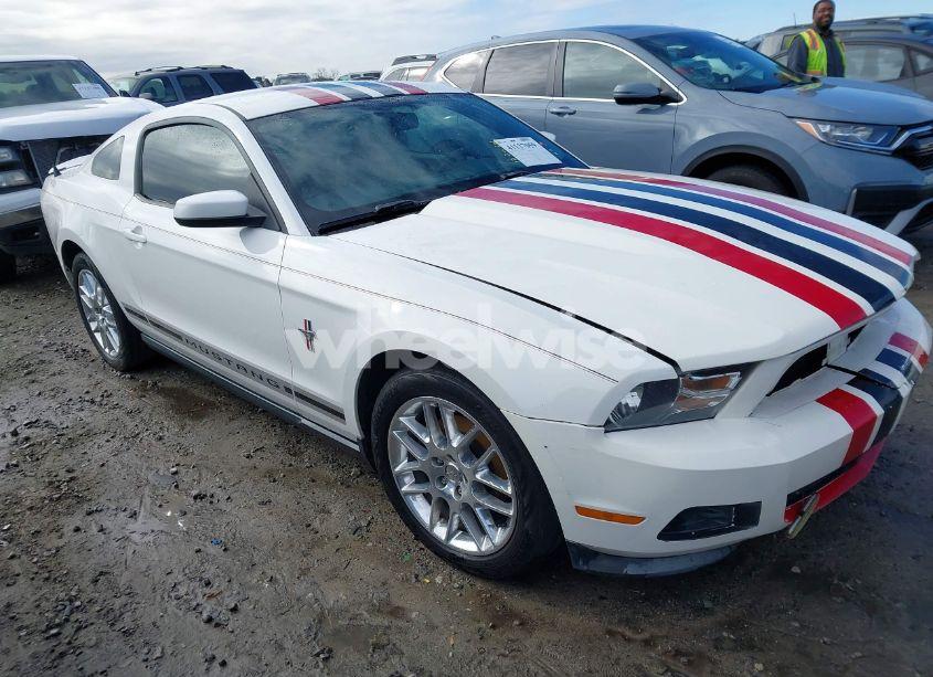 2012 Ford Mustang V6 PREMIUM (VIN 1ZVBP8AM9C5233870) main photo