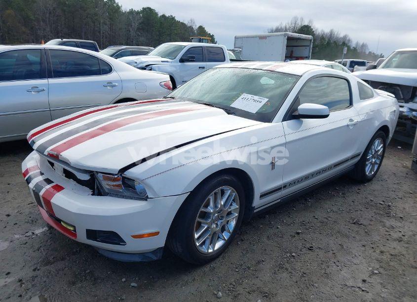 Photo 2 of 2012 Ford Mustang V6 PREMIUM (VIN 1ZVBP8AM9C5233870)