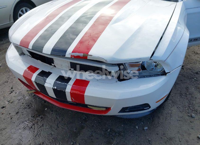 Photo 6 of 2012 Ford Mustang V6 PREMIUM (VIN 1ZVBP8AM9C5233870)