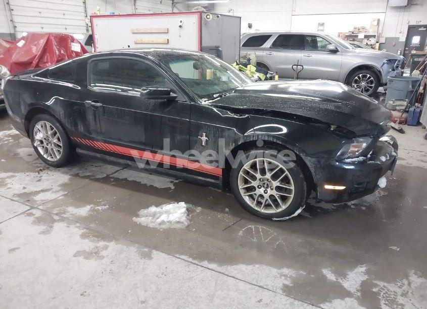 2012 Ford Mustang V6 PREMIUM (VIN 1ZVBP8AM9C5250846) main photo