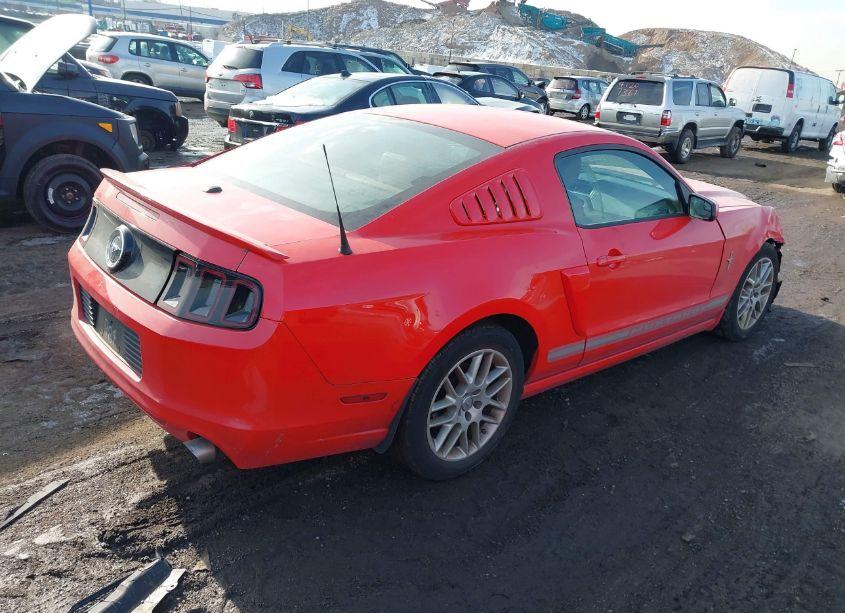 Photo 4 of 2013 Ford Mustang V6 PREMIUM (VIN 1ZVBP8AM9D5204984)
