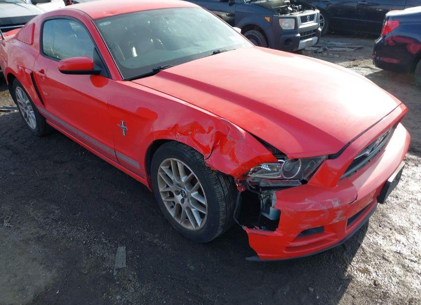 Photo 6 of 2013 Ford Mustang V6 PREMIUM (VIN 1ZVBP8AM9D5204984)
