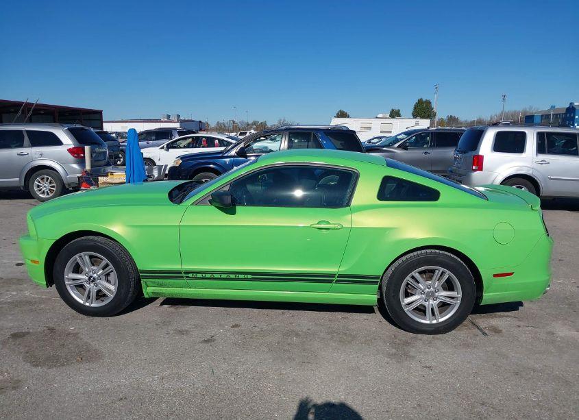 Photo 14 of 2013 Ford Mustang V6 (VIN 1ZVBP8AM9D5221266)