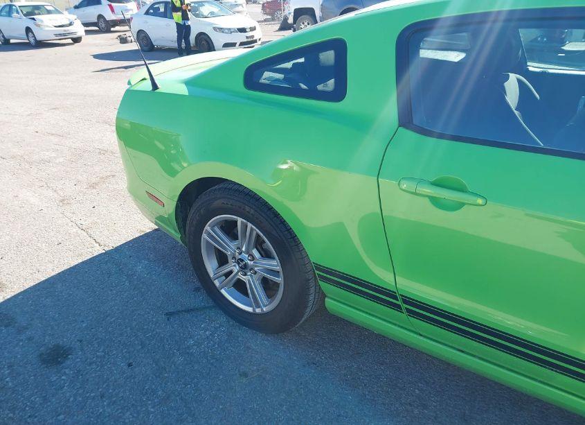 Photo 18 of 2013 Ford Mustang V6 (VIN 1ZVBP8AM9D5221266)