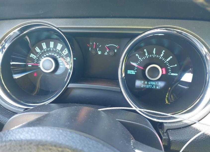 Photo 7 of 2013 Ford Mustang V6 (VIN 1ZVBP8AM9D5221266)
