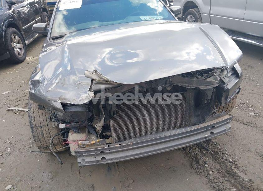 Photo 6 of 2014 Ford Mustang V6 PREMIUM (VIN 1ZVBP8AM9E5266855)