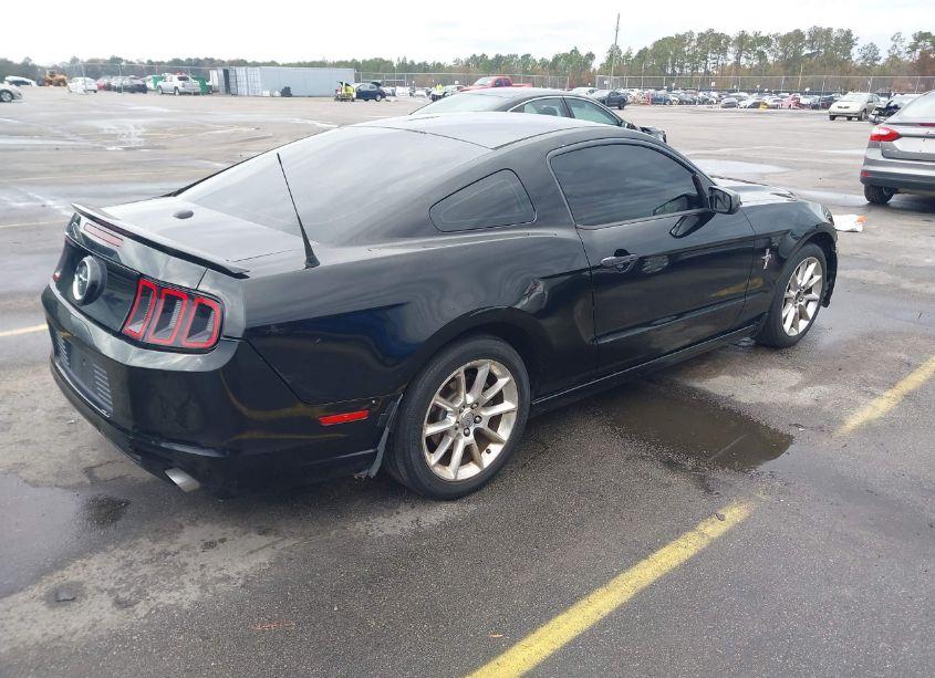 Photo 4 of 2014 Ford Mustang V6 PREMIUM (VIN 1ZVBP8AM9E5269500)