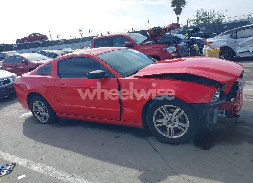 Photo 13 of 2014 Ford Mustang V6 (VIN 1ZVBP8AM9E5302169)