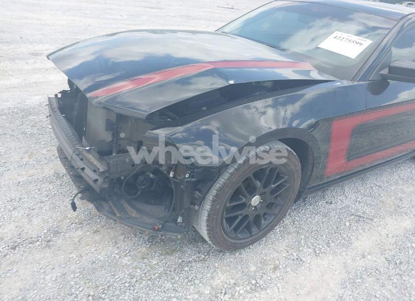 Photo 6 of 2014 Ford Mustang V6 (VIN 1ZVBP8AM9E5325001)